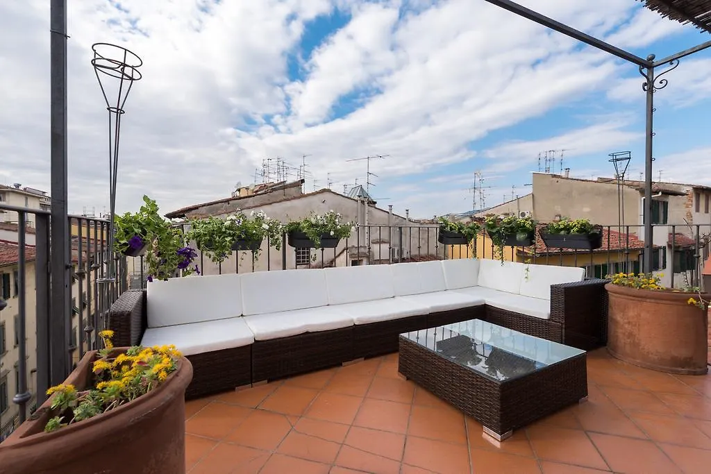 Charming Attic Niche Daire Floransa İtalya