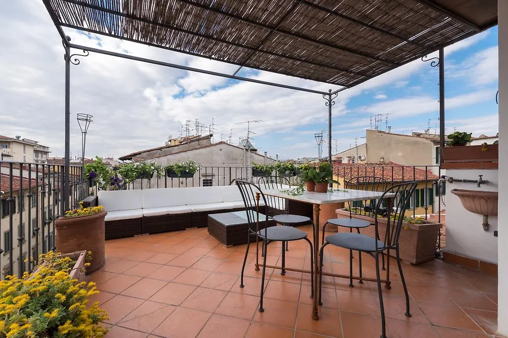 Charming Attic Niche Apartman Firenze