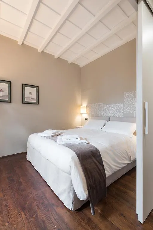 Charming Attic Niche Apartman Firenze